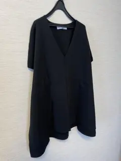 新品❗️安価❗️ブラック Vネック ニットベスト