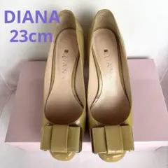 訳あり　ダイアナ　ベージュ　エナメル　パンプス　23cm