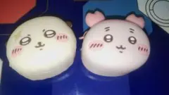 ちいかわ　ラッコ　カニちゃん古本屋　ミニシリコンボーチ　小銭入れ　2点セット