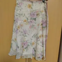 PRECIAR 花柄シフォンフレアスカートのサムネイル