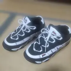 FILA スニーカー メンズ　27cm