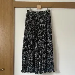URBAN RESEARCH DOORS プリーツスカート ロング丈のサムネイル