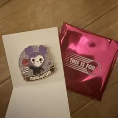 ランダムピンバッジTWICEサナ