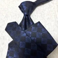 Item thumbnail for item 9da73e5e-5bd6-4476-8228-3018a36b067c