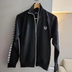 FRED PERRY J6231 ブラック ジップアップジャケット