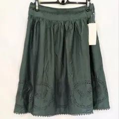 【新品　未着用】LAURA ASHLEY ひざ丈フレアスカート