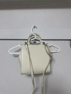 AZUL by MOUSSY ショルダーバック 白のサムネイル