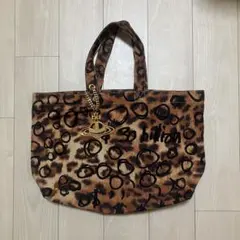 稀少【ヴィヴィアンウエストウッド】レオパード 豹ヒョウ柄 トートバッグ 茶×黄 Vivienne Westwood（レオパード ・ トートバッグ）のフリマ