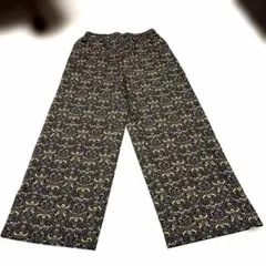 未使用品。SEASON REASONのブラウン紺モザイク柄のアンクルパンツ