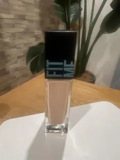 メイベリン Fit Me リキッドファンデーション R 103 30ml