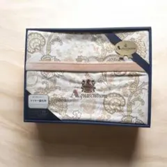 2026年最新】Aquascutum 布団・毛布の人気アイテム - メルカリ