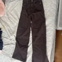 ストレートパンツ