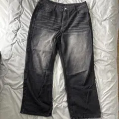 ダークグレー ワイドレッグデニム