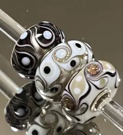 トロールビーズ　ガラス✖️3個