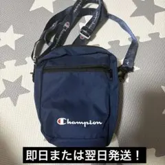 【超美品】チャンピオン ショルダーバッグ ネイビーのサムネイル