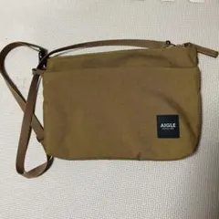 AIGLE サコッシュ ショルダーバッグ ブラウンのサムネイル