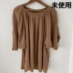 超美品　リエス　ギャザーブラウス　ブラウンのサムネイル