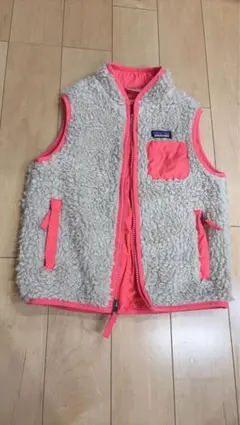 パタゴニア　キッズ　ベスト　４t ピンク