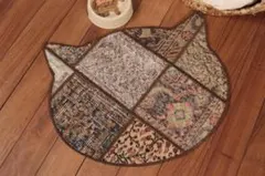 猫型ラグ　トルコヴィンテージラグ　ブラウン