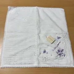JILL STUART 刺繍タオルハンカチ（紫の花）