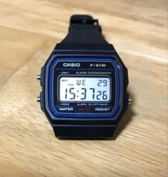CASIO F-91W デジタル腕時計