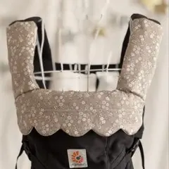 抱っこ紐カバー　よだれカバー＆首回りカバー　上品花柄　グレー　もくもくデザイン