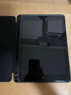 完動品iPad第6世代(A1893)本体128GBグレイ送料込SJF8M - メルカリ