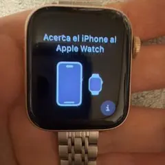 Apple Watch SE40mmステンレススチールバンド 画面ひびあり