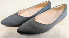 グレー スエード ポインテッドトゥパンプス