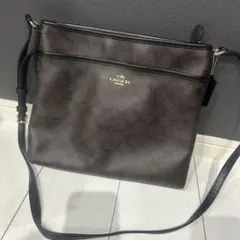 COACH ダークブラウン ショルダーバッグ