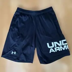 UNDER ARMOUR ショートパンツ ブラック