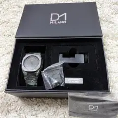 付属品完備✨D1 MILANO ポリカーボン カモフラ ポリカーボン 腕時計のサムネイル