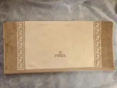 新品　FENDI フェンディ バスタオル ズッカ柄 ベージュのサムネイル