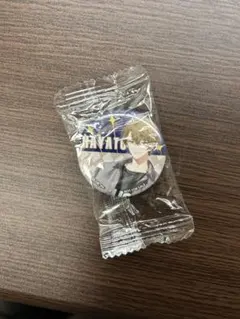 新品未使用くら寿司 にじさんじコラボ 缶バッジ 加賀美ハヤト