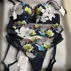 Item thumbnail for item ab31b831-9c42-48b3-bf89-a7a8852a0ca4