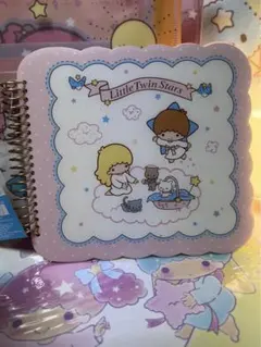 キキララ2006年 貼ってはがせるシール帳＆ノートページ付き