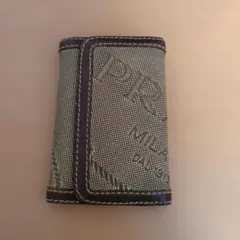 PRADA 折りたたみキーケース