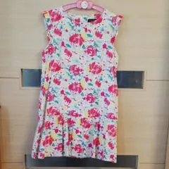 べべ　花柄ワンピース　130cm