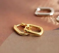 ピアス メンズ 四角 ゴールド 刻印有 18k BTS 韓国 お洒落 リング