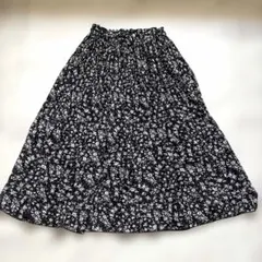 【美品】しまむら 小花柄 ロングスカート Lサイズ ブラック ウエストゴム