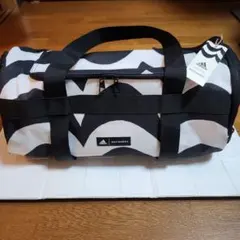 【お値下げしました】【新品】 アディダス × マリメッコ コラボ ダッフルバッグ