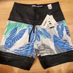 Sサイズ　新品　ビラボン　サーフパンツ