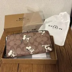 美品　COACH スヌーピー柄 長財布