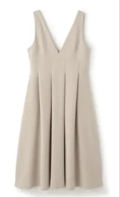 ベージュ Vネック ジャンバースカート　ナチュラルビューティーベーシック