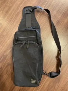 Item thumbnail for item 1814a084-0edd-4f34-9e7b-e00bb5cc4867