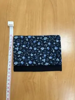 移動ポケット　フラットポーチ　バッグインバッグ　ティッシュケース