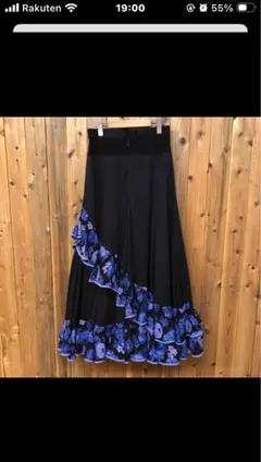 フラメンコスカート 黒 紫花柄 フリル付き