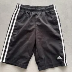 adidas 3本ライン 半ズボン 130サイズ