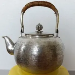 銀川堂　銀瓶　薬缶　ヤカン　燻銀 煎茶道具　いぶし銀　鎚目　湯沸　SILVERのサムネイル