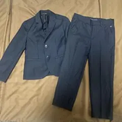 男の子スーツ　トミーヒルフィガー